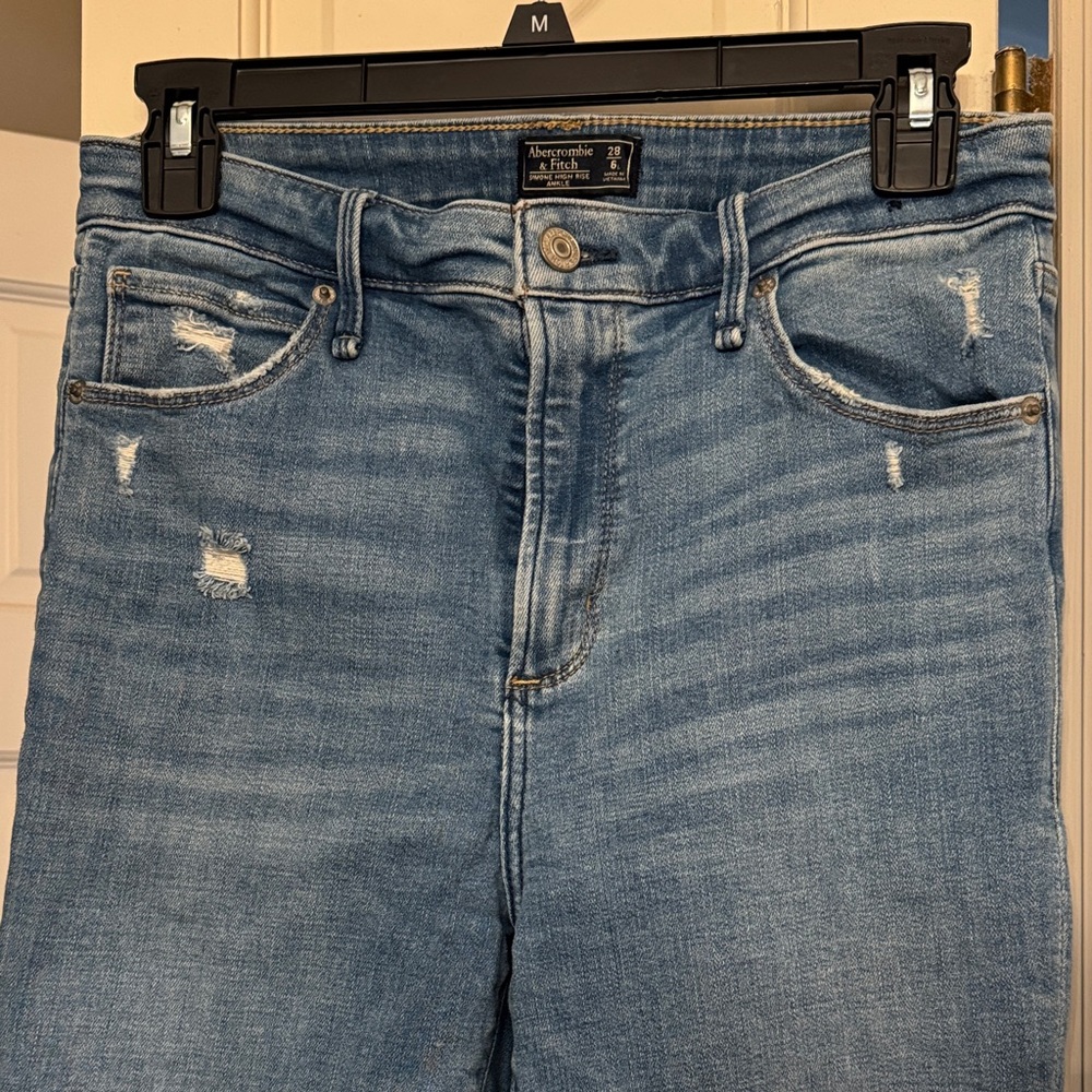 A&F Simone High Rise Ankle - Picture 4 of 5